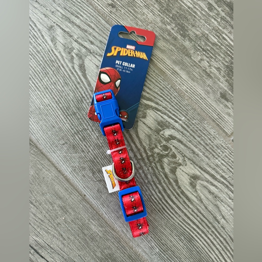 Marvel Spider-Man pet collar - size small (11”-17”)